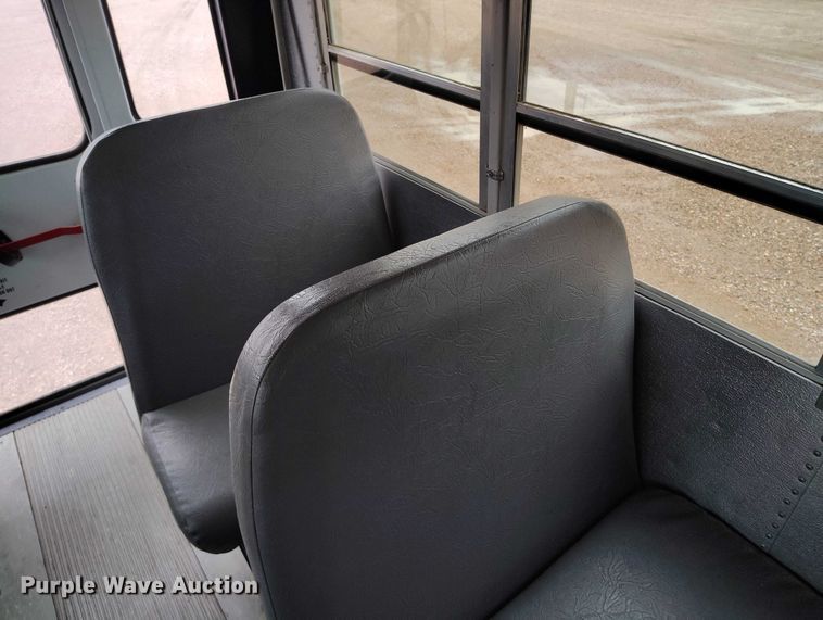 image for item DP4981 2005 Chevrolet Express G3500 school bus