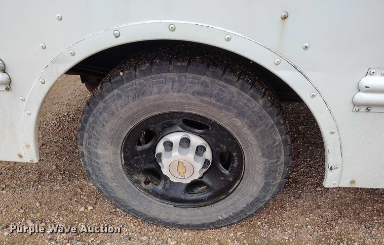 image for item DP4981 2005 Chevrolet Express G3500 school bus