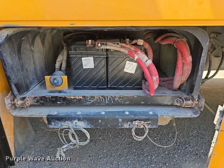 image for item DT6863 2008 Thomas Built Buses Saf-T-Liner C2 school bus