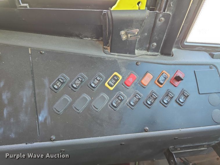 image for item DT6863 2008 Thomas Built Buses Saf-T-Liner C2 school bus