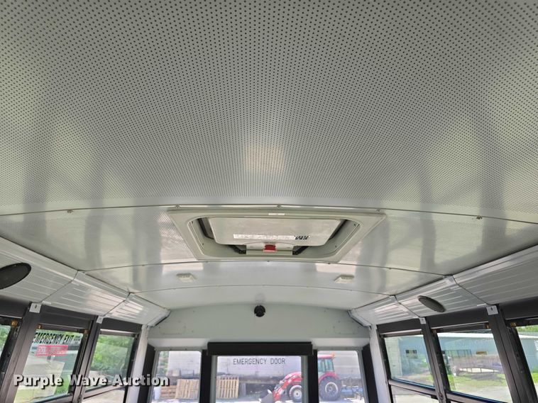 image for item DT6863 2008 Thomas Built Buses Saf-T-Liner C2 school bus