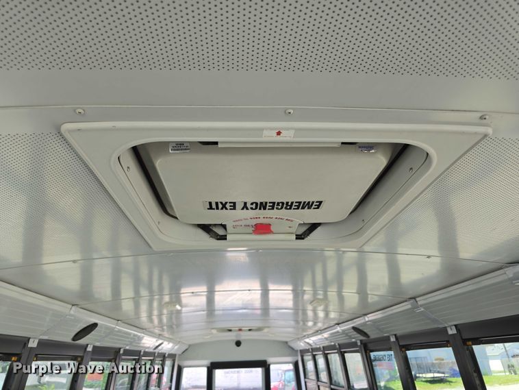 image for item DT6863 2008 Thomas Built Buses Saf-T-Liner C2 school bus