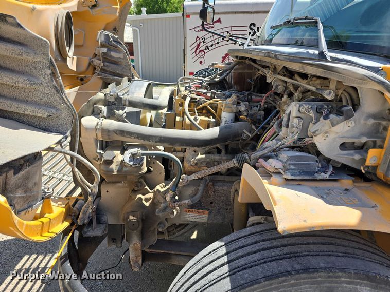 image for item DT6863 2008 Thomas Built Buses Saf-T-Liner C2 school bus