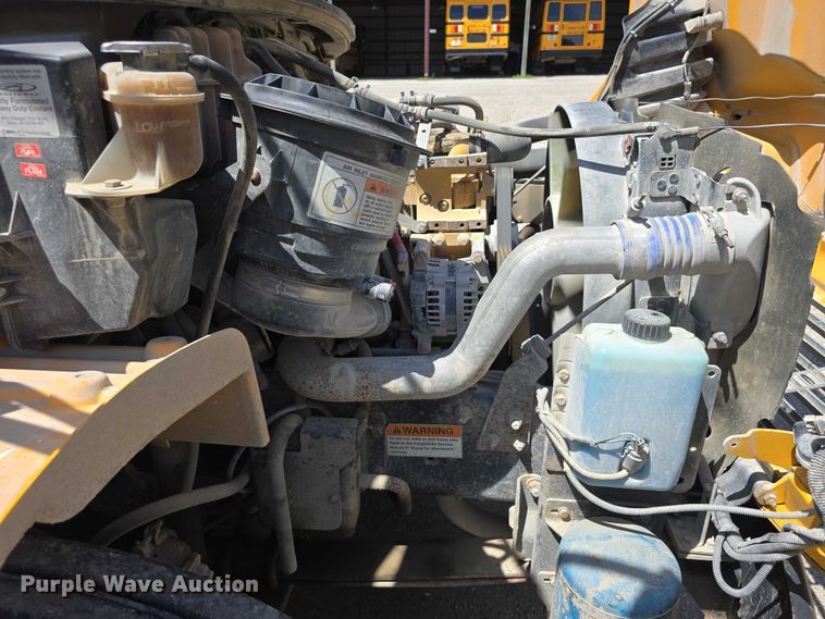 image for item DT6863 2008 Thomas Built Buses Saf-T-Liner C2 school bus