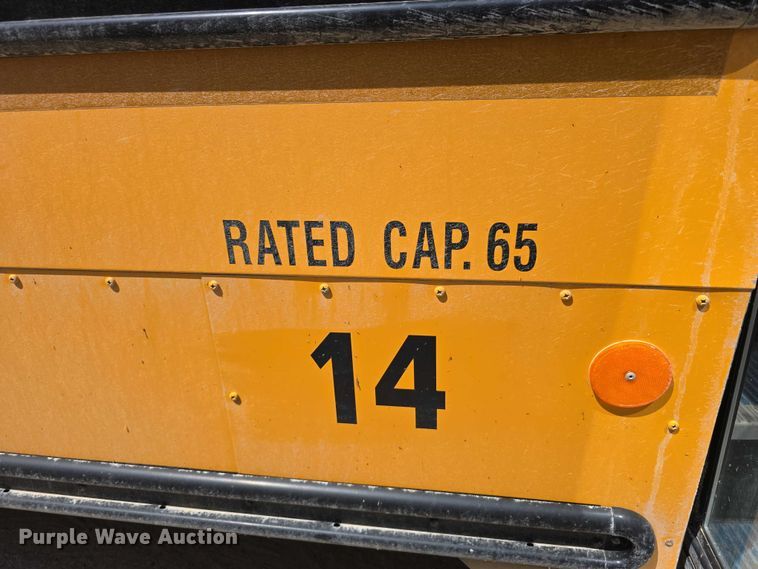 image for item DT6863 2008 Thomas Built Buses Saf-T-Liner C2 school bus