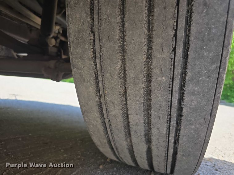 image for item DT6863 2008 Thomas Built Buses Saf-T-Liner C2 school bus