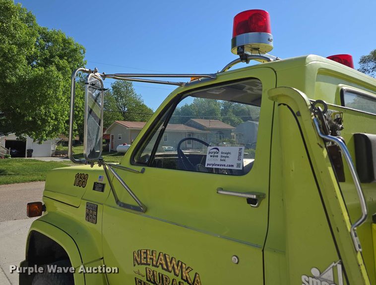 image for item DT6876 1978 Chevrolet C65 pumper fire truck