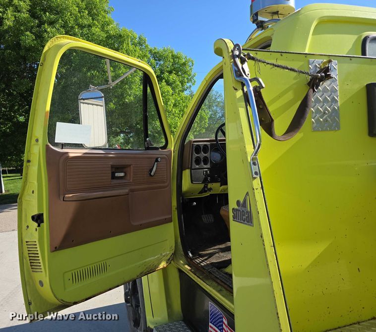 image for item DT6876 1978 Chevrolet C65 pumper fire truck