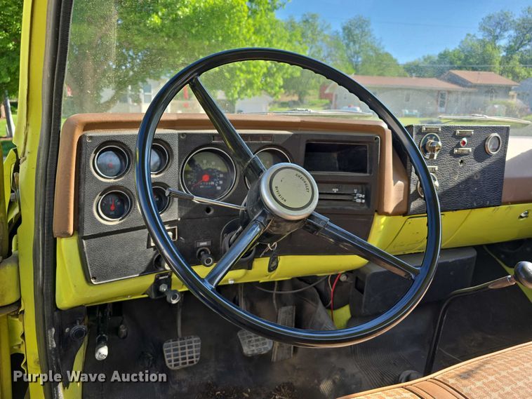 image for item DT6876 1978 Chevrolet C65 pumper fire truck