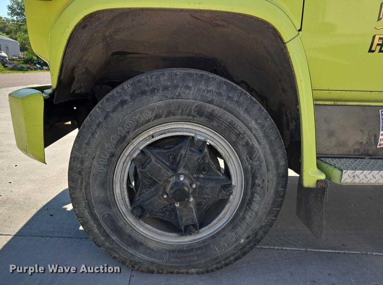 image for item DT6876 1978 Chevrolet C65 pumper fire truck