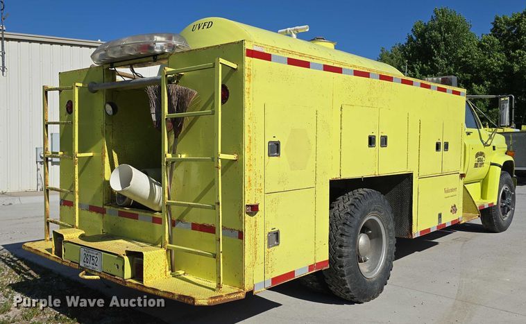 image for item DT6877 1985 Chevrolet C70 tank truck