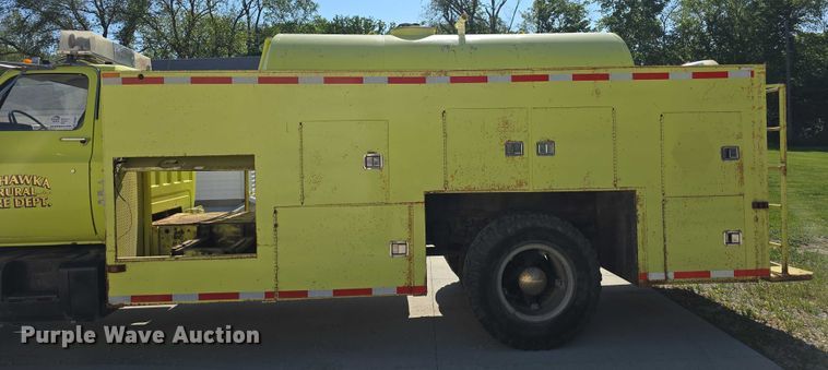 image for item DT6877 1985 Chevrolet C70 tank truck