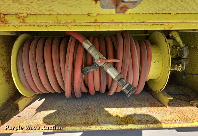 image for item DT6877 1985 Chevrolet C70 tank truck