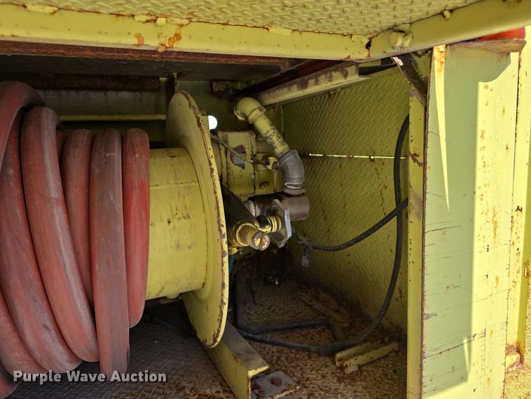 image for item DT6877 1985 Chevrolet C70 tank truck