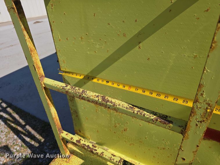 image for item DT6877 1985 Chevrolet C70 tank truck