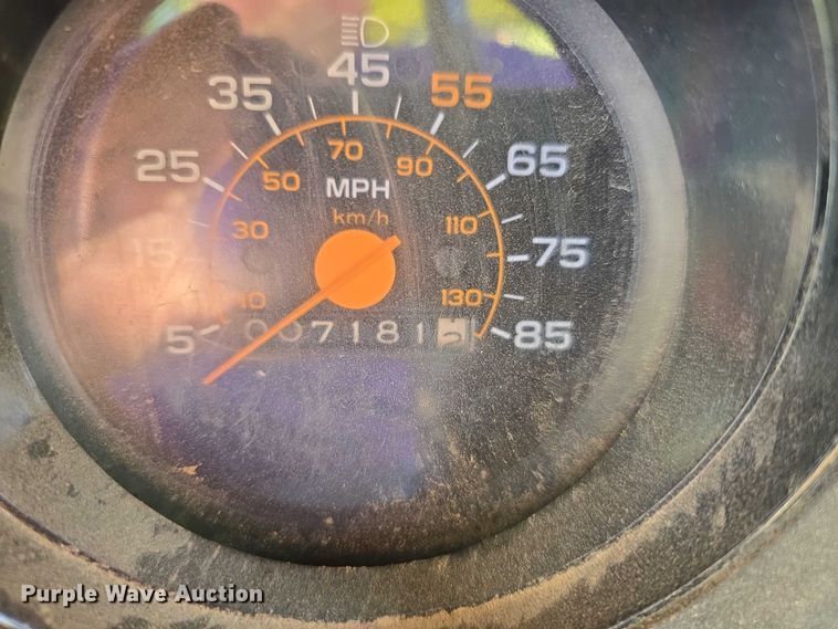 image for item DT6877 1985 Chevrolet C70 tank truck