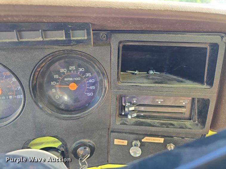 image for item DT6877 1985 Chevrolet C70 tank truck