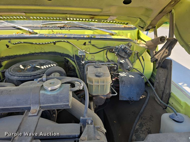 image for item DT6877 1985 Chevrolet C70 tank truck