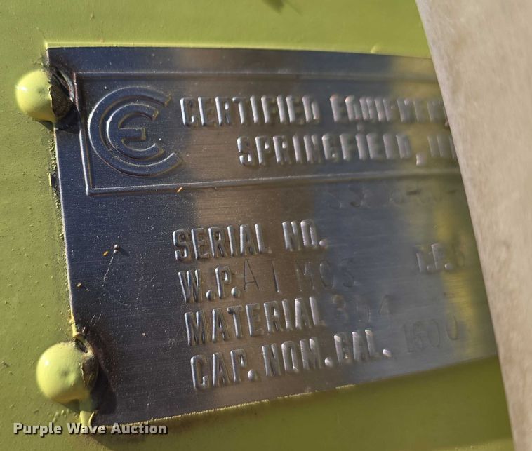 image for item DT6877 1985 Chevrolet C70 tank truck