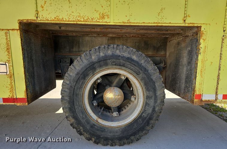 image for item DT6877 1985 Chevrolet C70 tank truck