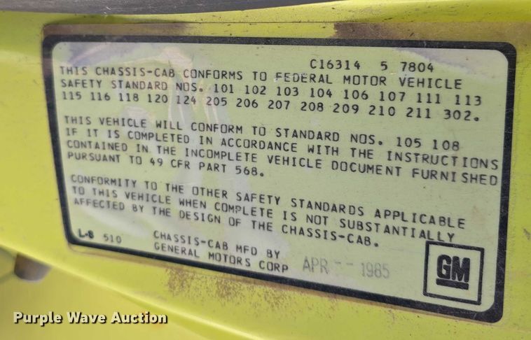 image for item DT6877 1985 Chevrolet C70 tank truck