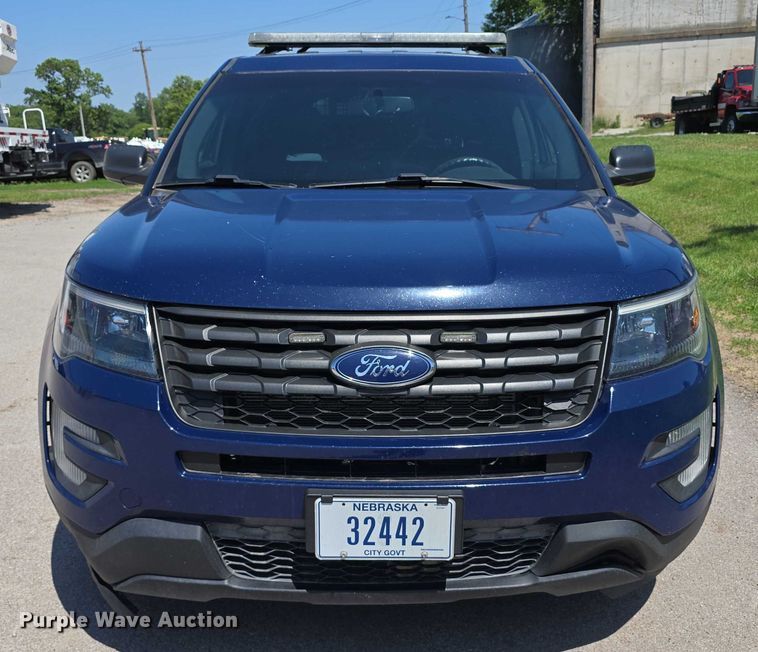 image for item DT6896 2017 Ford Explorer Police Interceptor SUV