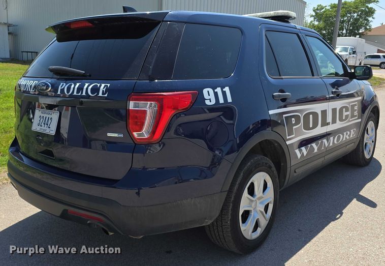 image for item DT6896 2017 Ford Explorer Police Interceptor SUV