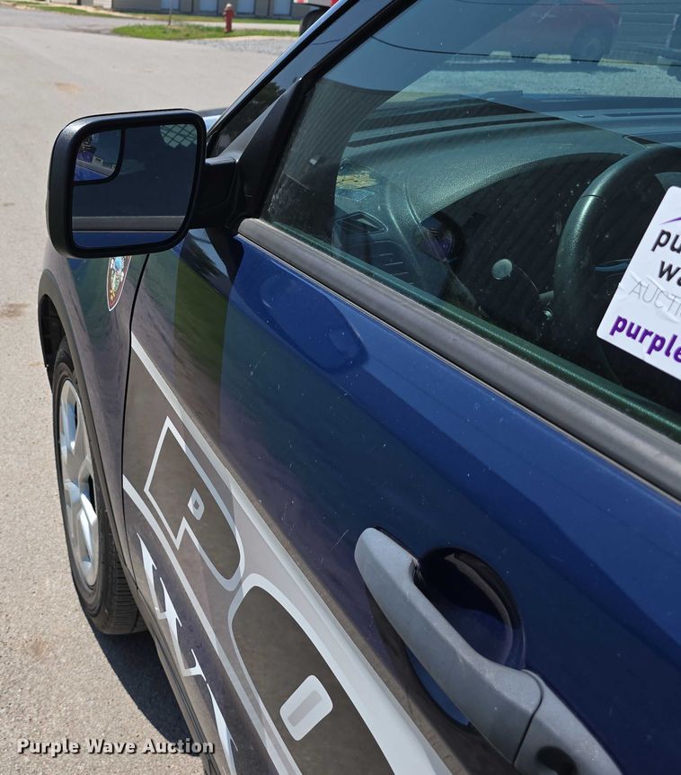 image for item DT6896 2017 Ford Explorer Police Interceptor SUV