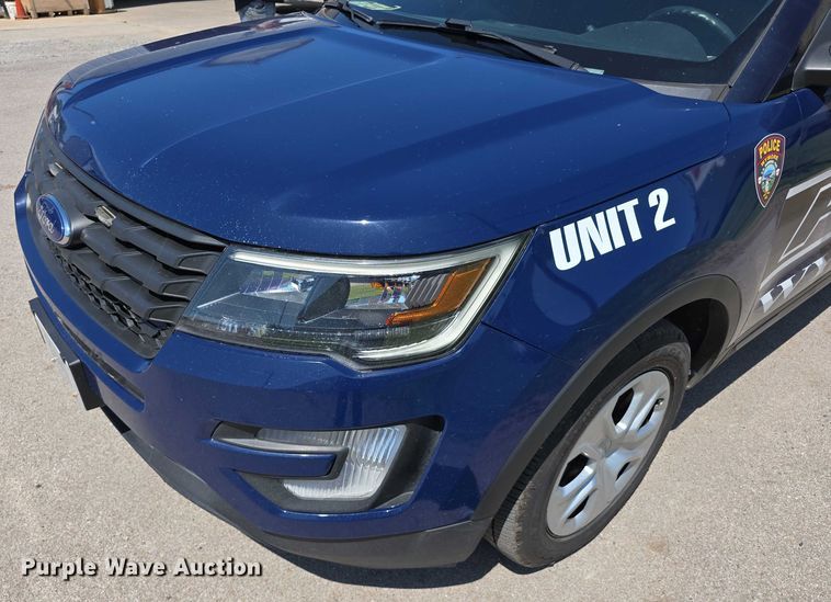 image for item DT6896 2017 Ford Explorer Police Interceptor SUV