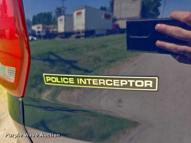 image for item DT6896 2017 Ford Explorer Police Interceptor SUV