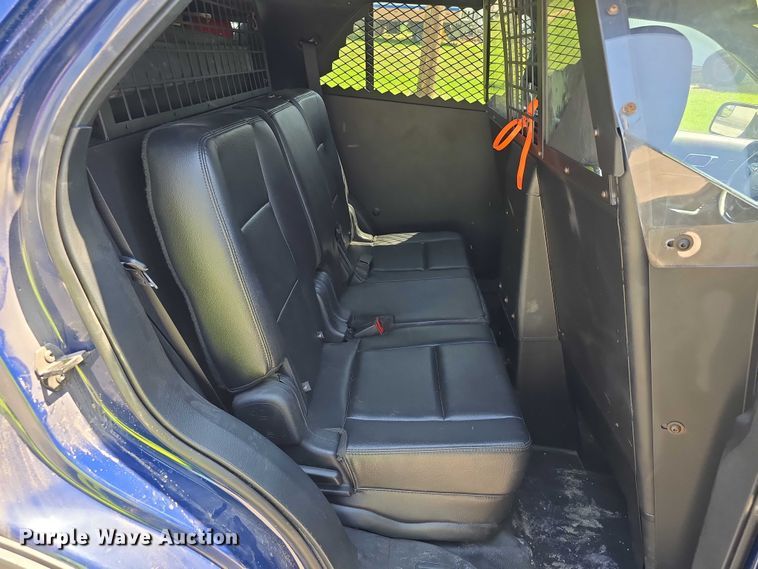 image for item DT6896 2017 Ford Explorer Police Interceptor SUV