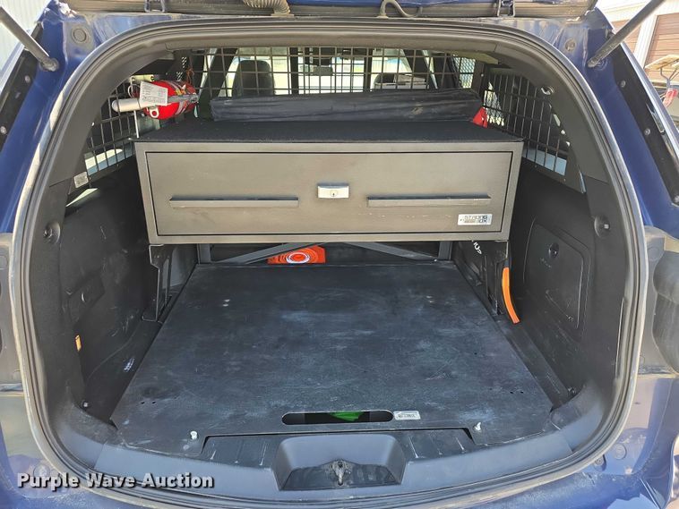 image for item DT6896 2017 Ford Explorer Police Interceptor SUV