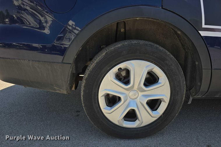 image for item DT6896 2017 Ford Explorer Police Interceptor SUV