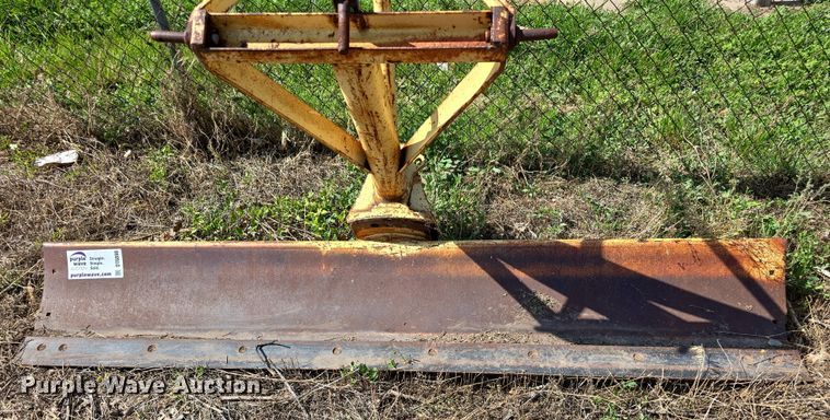 image for item DT6898 Ford 785 blade