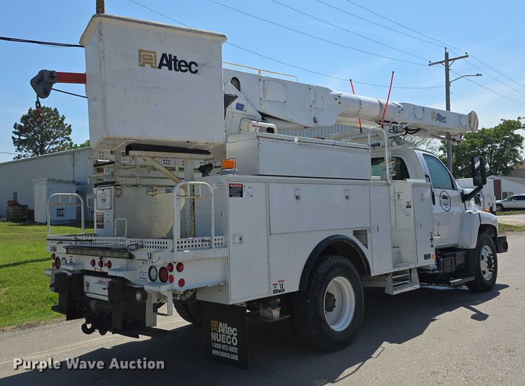 image for item DT6899 2009 Chevrolet C8500 bucket truck