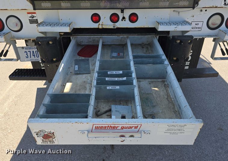 image for item DT6899 2009 Chevrolet C8500 bucket truck