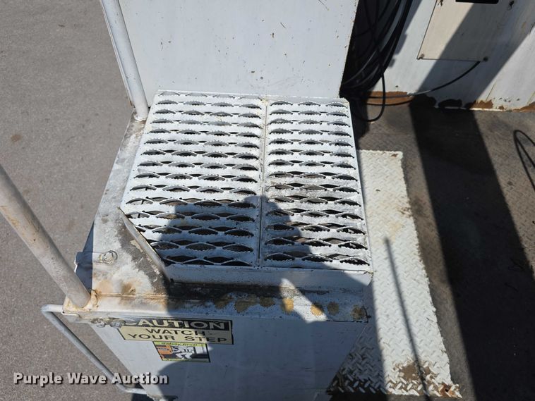 image for item DT6899 2009 Chevrolet C8500 bucket truck