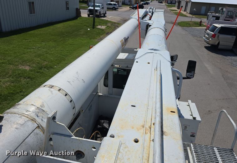 image for item DT6899 2009 Chevrolet C8500 bucket truck