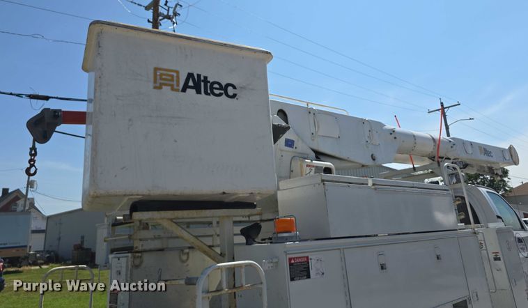 image for item DT6899 2009 Chevrolet C8500 bucket truck