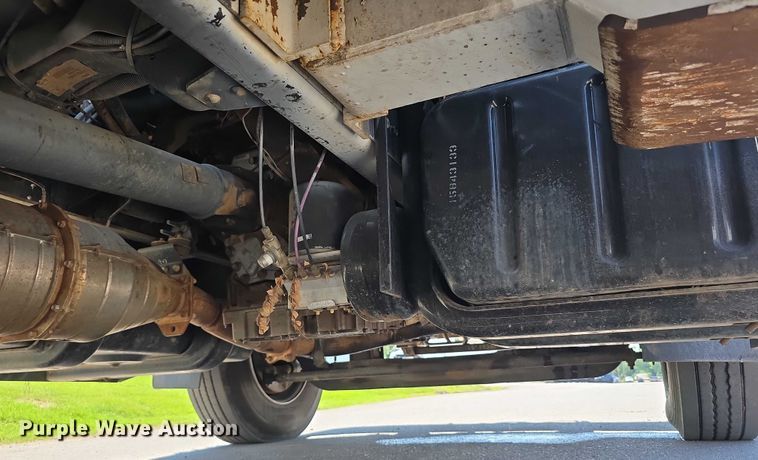 image for item DT6899 2009 Chevrolet C8500 bucket truck