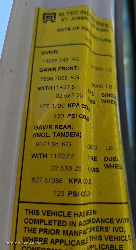 image for item DT6899 2009 Chevrolet C8500 bucket truck