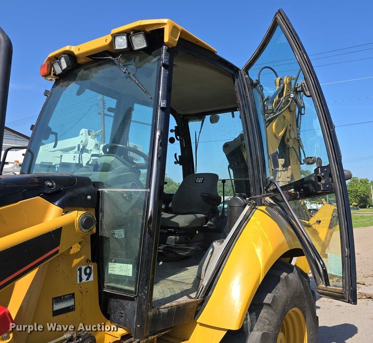 image for item DT6900 2006 Caterpillar 416E backhoe