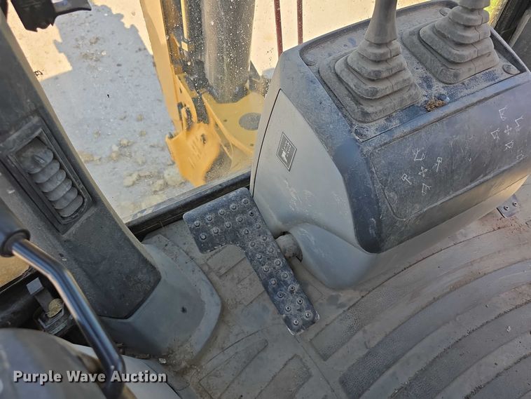 image for item DT6900 2006 Caterpillar 416E backhoe