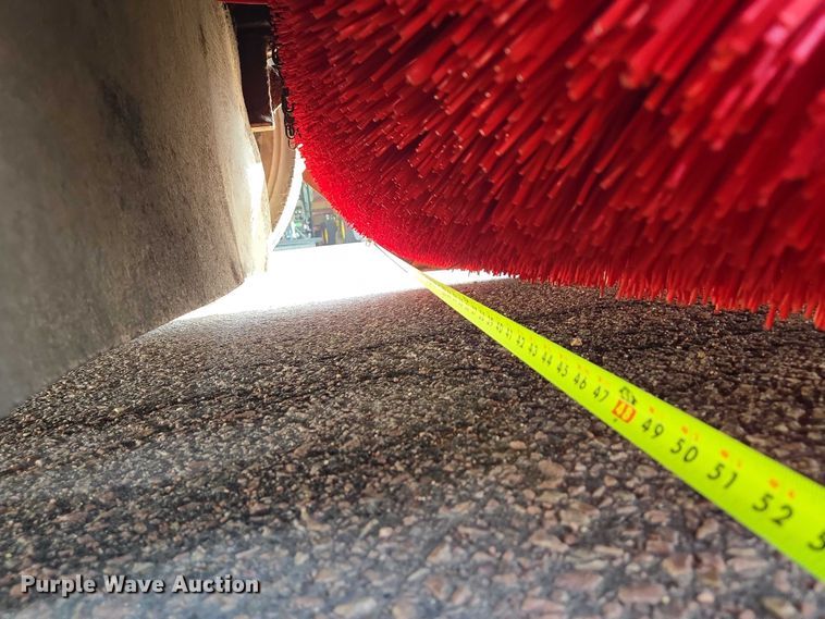 image for item DT7178 2007 Allianz Johnston 3000 street sweeper