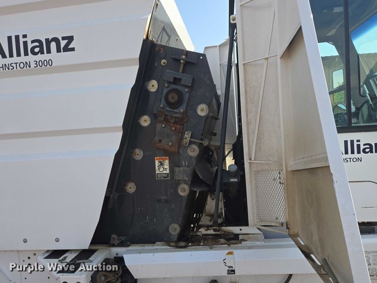 image for item DT7178 2007 Allianz Johnston 3000 street sweeper