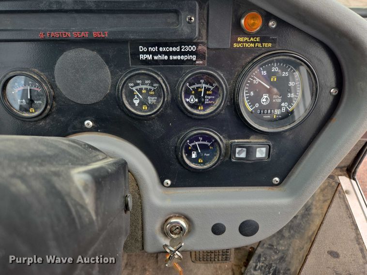 image for item DT7178 2007 Allianz Johnston 3000 street sweeper