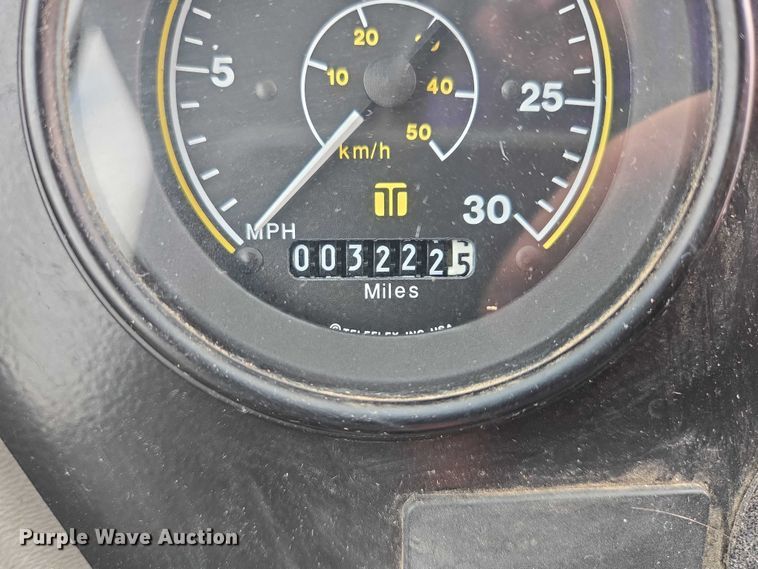 image for item DT7178 2007 Allianz Johnston 3000 street sweeper