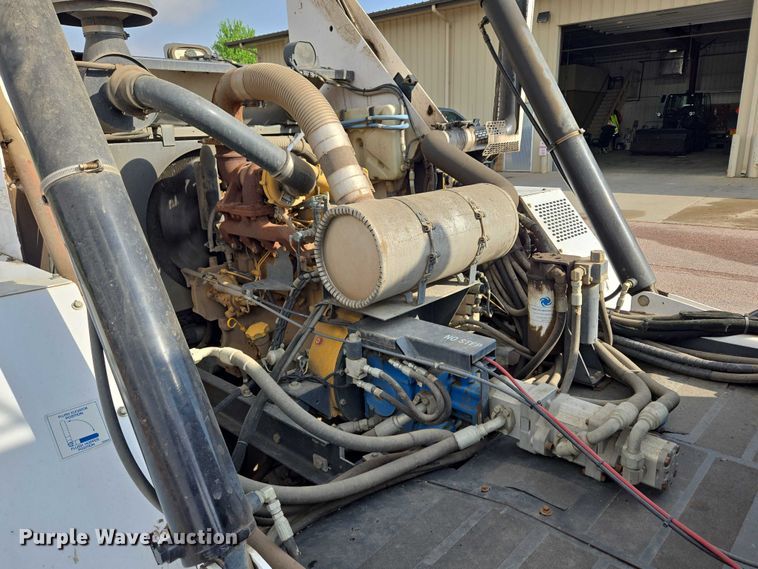 image for item DT7178 2007 Allianz Johnston 3000 street sweeper