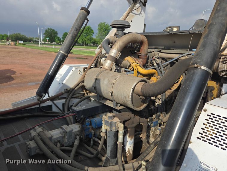 image for item DT7178 2007 Allianz Johnston 3000 street sweeper