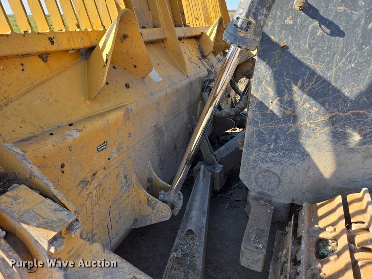 image for item DT7190 2008 John Deere 950J dozer